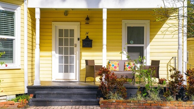 Foto del edificio - 14 Sanchez Ave