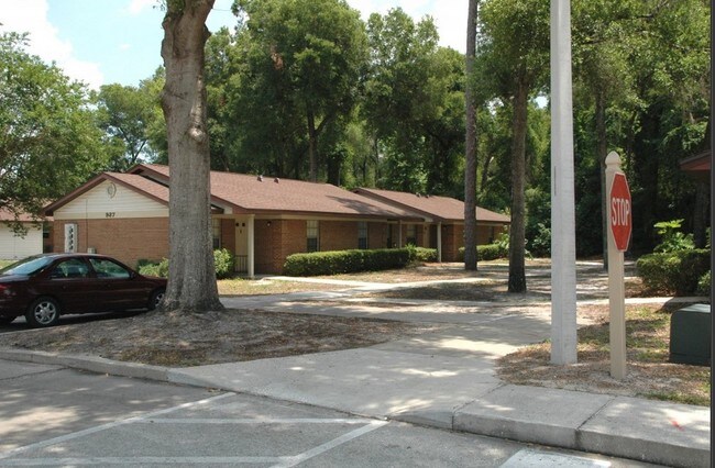 Greenleaf Garden Apartments Als Orange City Fl Building Photo Greenleaf Garden Apartments