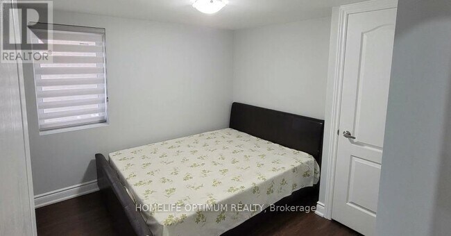 Building Photo - 165 Russell Creek Dr