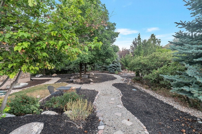 Building Photo - Suncrest — Stunning 4 Bed, 4 Bath Home - SPACIOUS LIVING