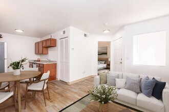 Building Photo - Mountain Steppes Apartments