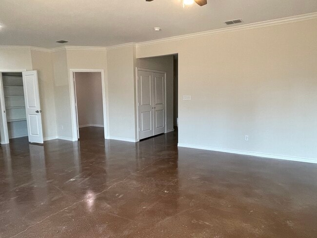 Building Photo - Hallsville