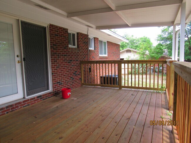 Building Photo - 119 Judith Dr