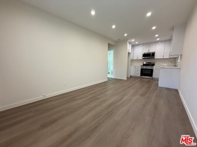 Building Photo - 14827 Lemay St