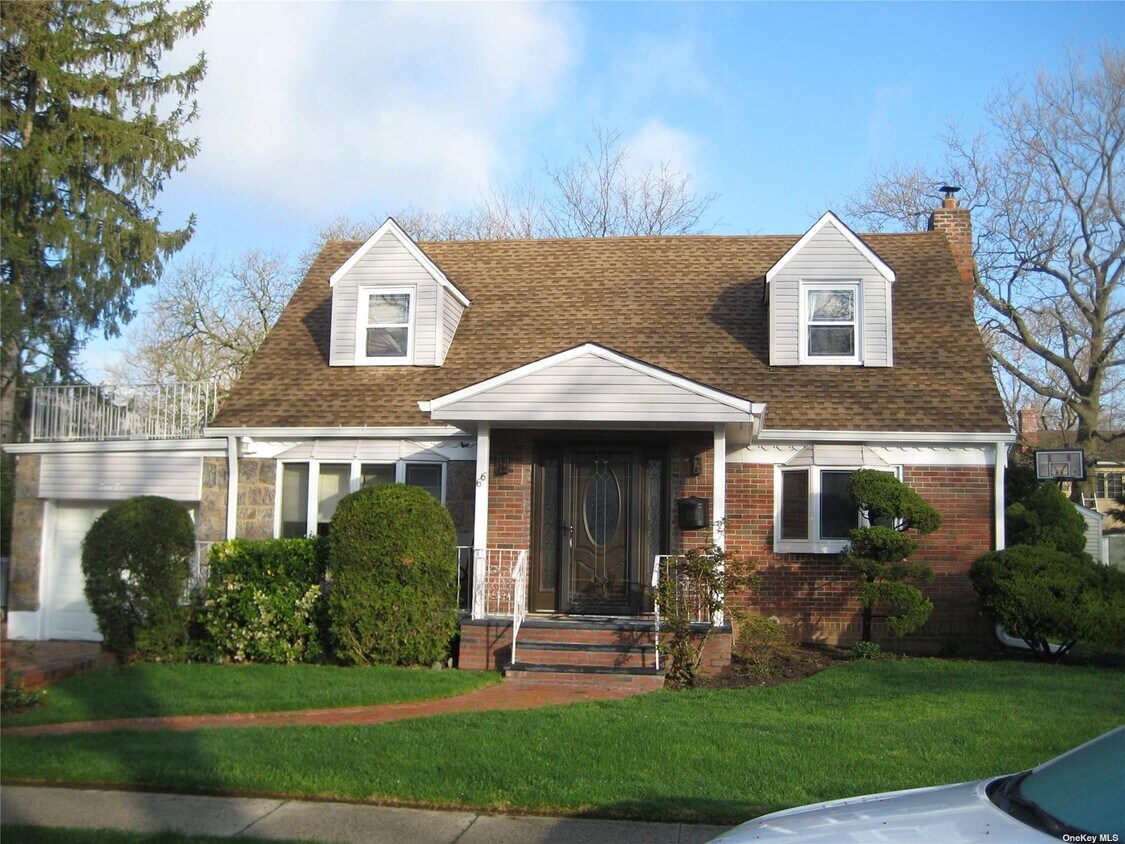 Primary Photo - 66 Peter Ln