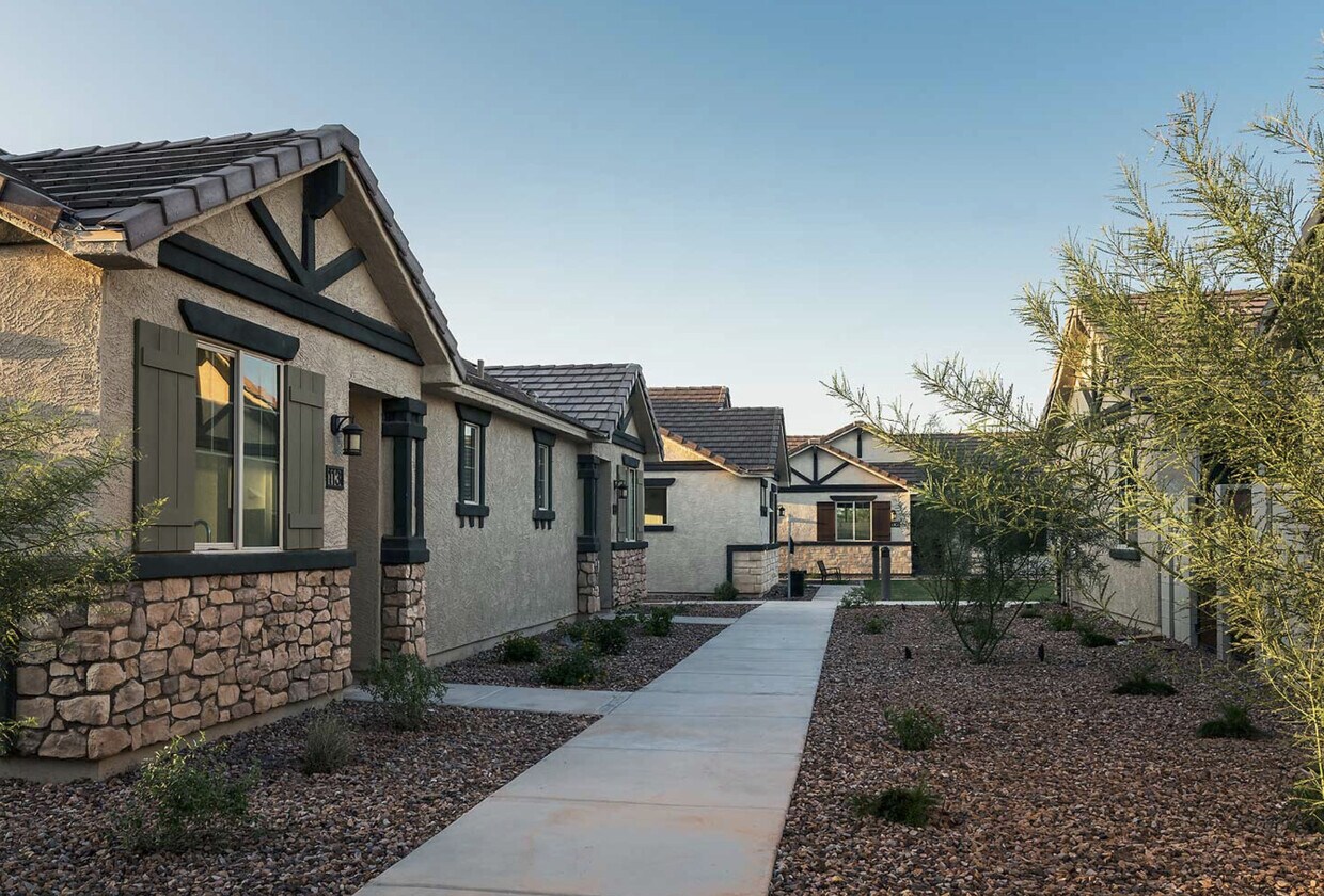 Village at Pioneer Park Houses for Rent Peoria, AZ