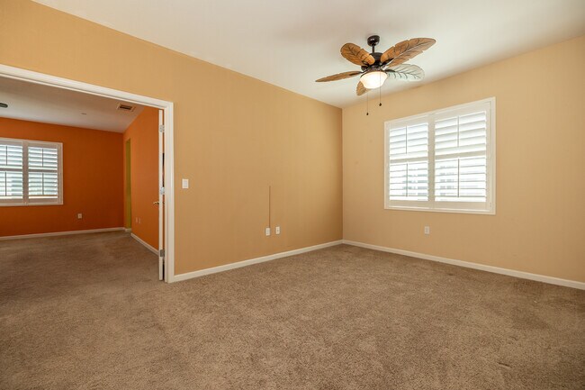 Foto del edificio - 7710 Fennel Pl