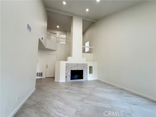 Building Photo - 25032 Sanoria St