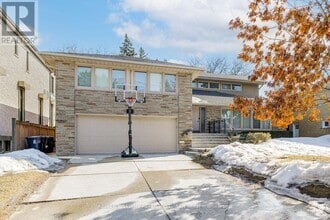 Building Photo - 7 Stormont Ave