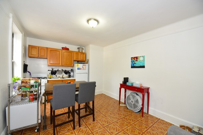 Foto del edificio - 3202 34th Ave