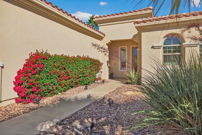 Foto del edificio - 81112 Avenida Lorena