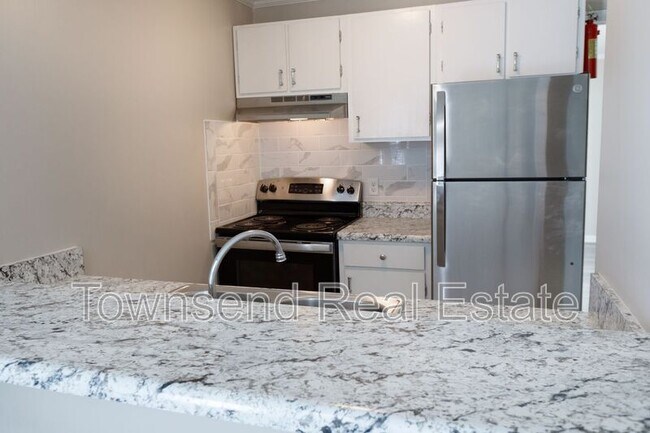 Building Photo - 5849-A Century Oaks Drive