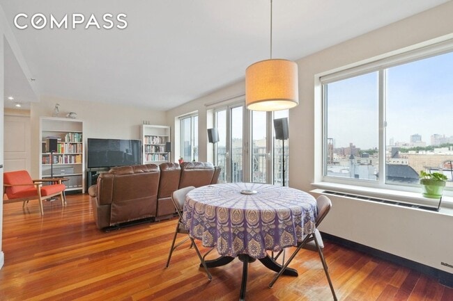 Building Photo - 603 W 148th St