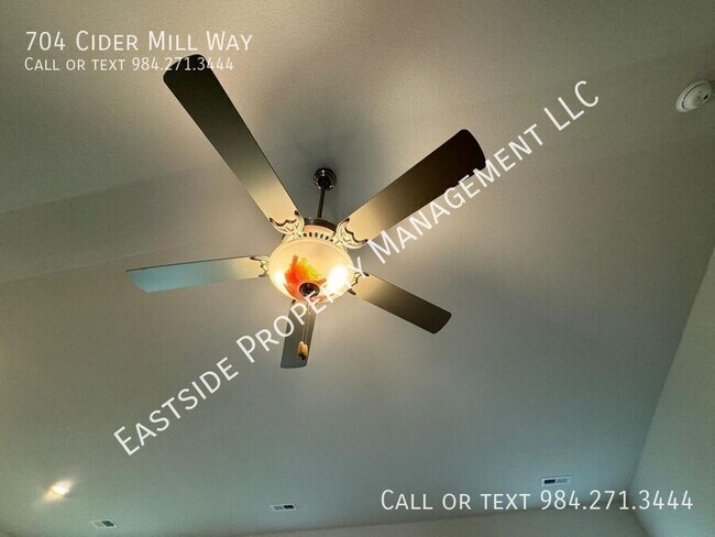 Foto del edificio - 704 Cider Ml Wy