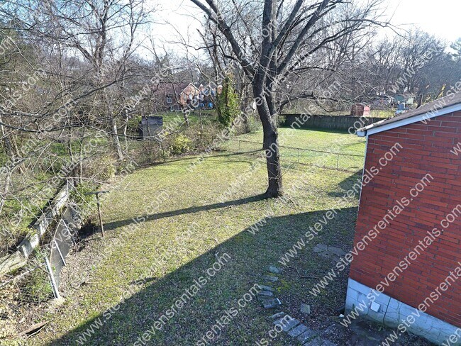 Foto del edificio - 3254 Panorama Dr