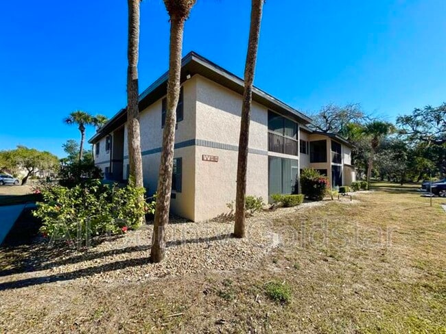 Building Photo - 19505 Quesada Ave