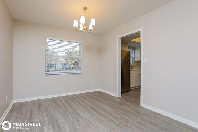 Building Photo - 1910 Conifer Ct