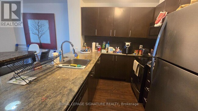 Building Photo - 25 Cole St