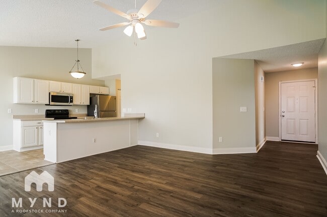 Building Photo - 54 Pedernales Dr