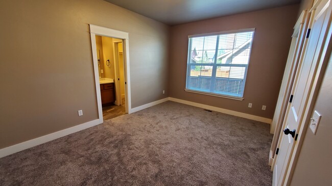 Foto del edificio - 4255 Cascade St