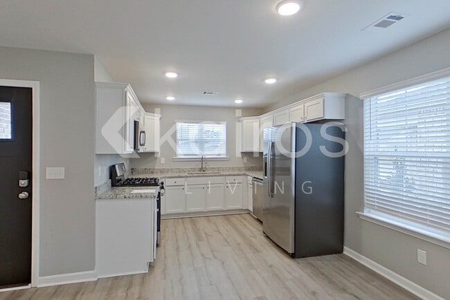 Building Photo - 128 Denise Dr