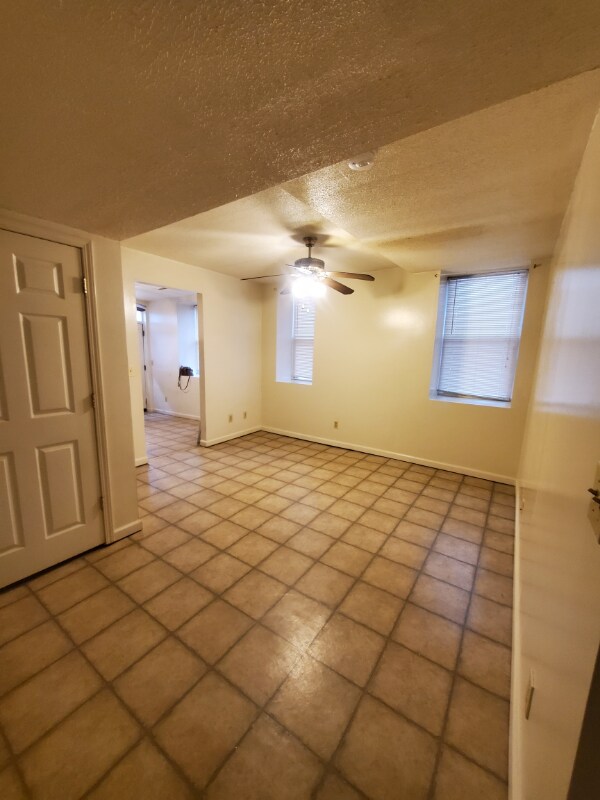 802 Montague Rd Unit 5, Covington, KY 41011 Room for Rent in Covington, KY