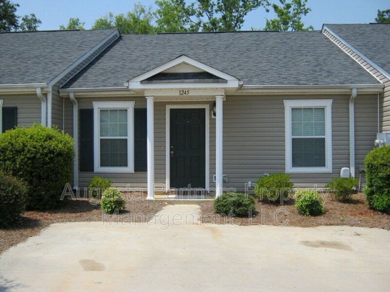 Foto principal - 1245 Longpoint Dr