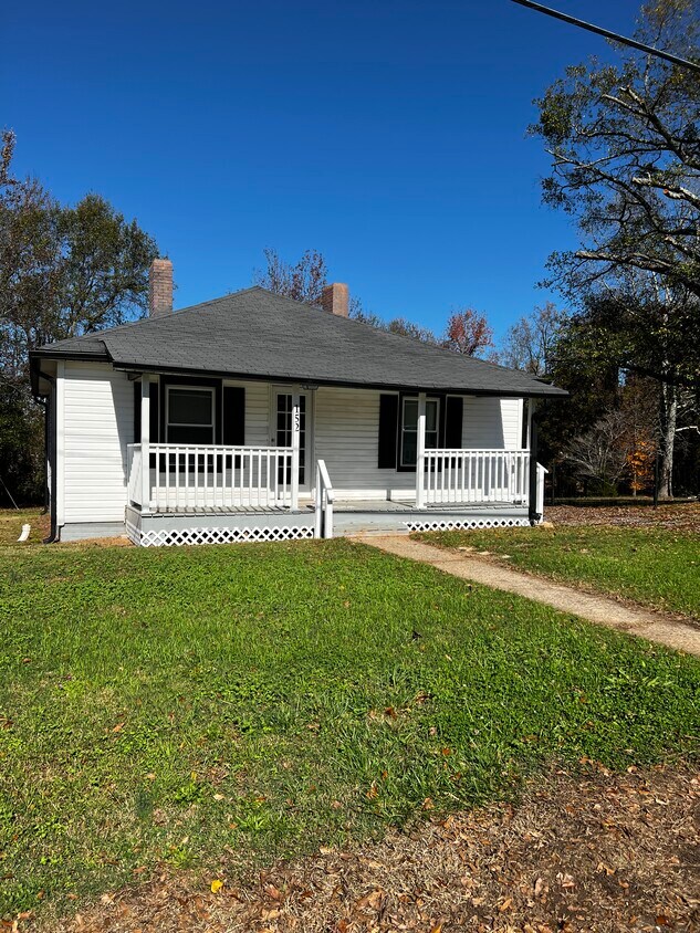 Primary Photo - 152 E Spencer Ave