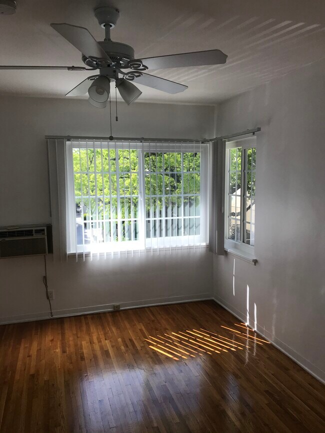 Bedroom - 1114 N Sweetzer Ave