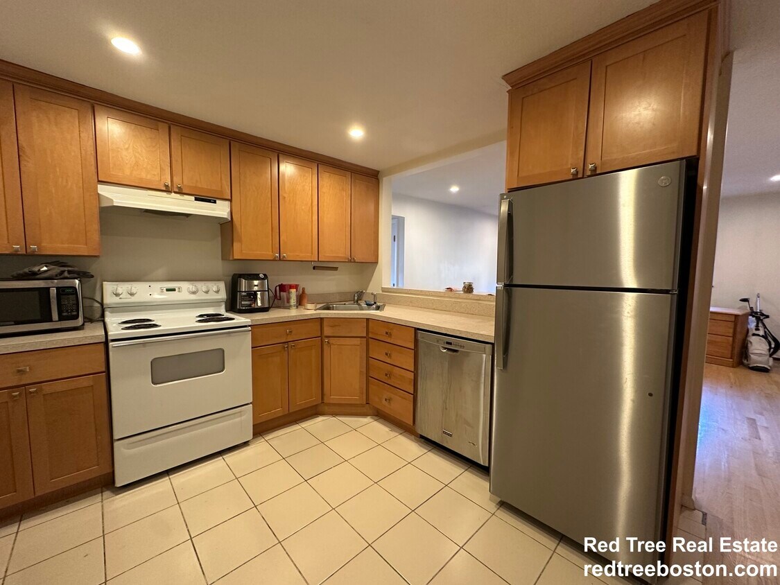 Primary Photo - 15 Wallbridge Unit 31
