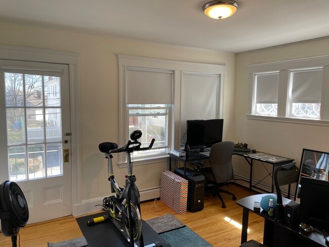 Building Photo - 17 Hosmer St