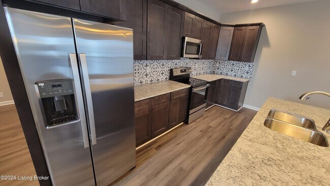 Foto del edificio - 1438 S Preston St
