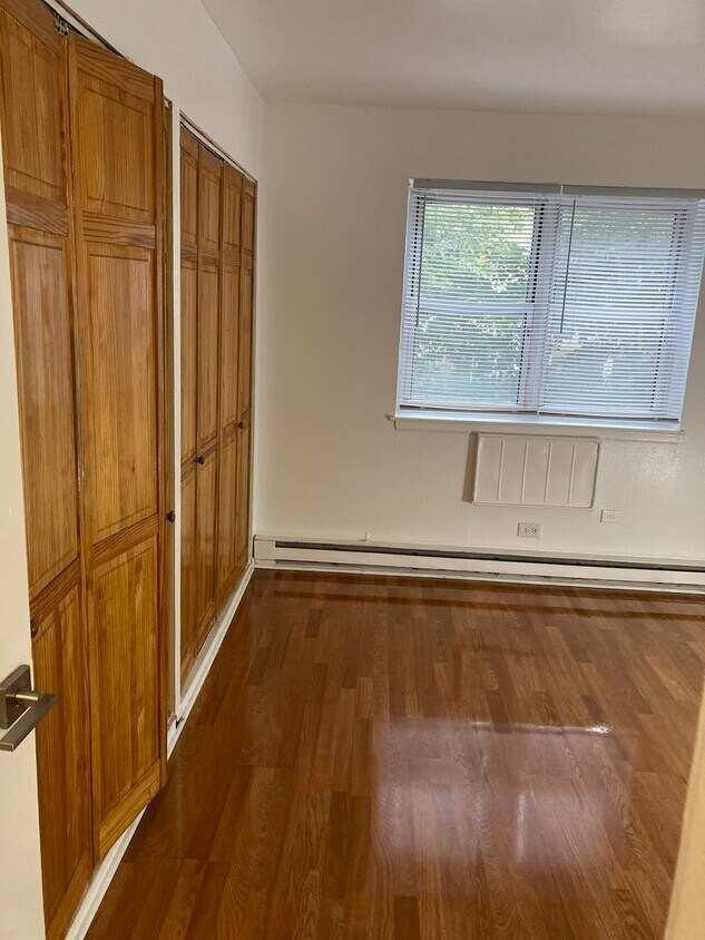 Foto del edificio - 5920 N Kenmore Ave