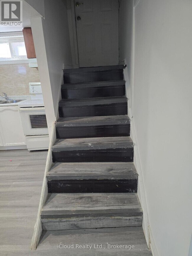 Photo du bâtiment - 8 York St