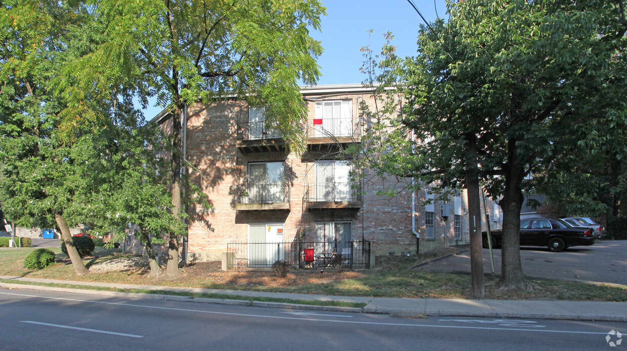 Building Photo - Octagon