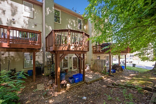 Back Deck - 10656 Pine Haven Ter