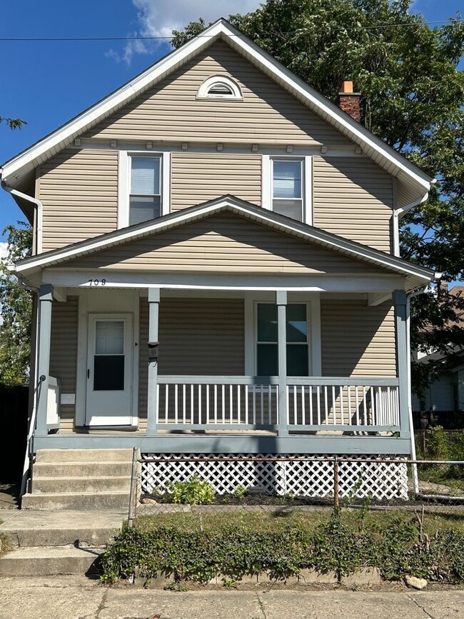 Building Photo - 708 Carpenter St