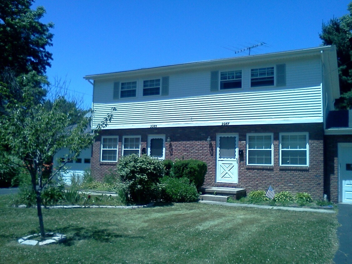 2287 Samira Rd, Stow, OH 44224 Townhome Rentals in Stow OH