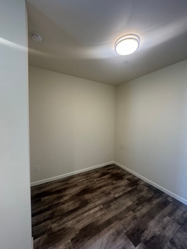 Building Photo - 842 Mission De Oro Dr