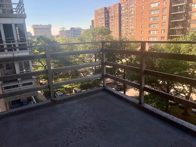 Foto del edificio - 201 St Pauls Ave