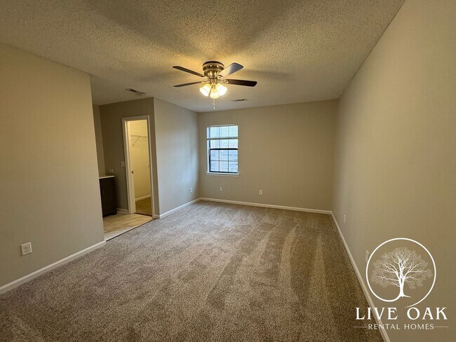 Foto del edificio - 435 Elm St