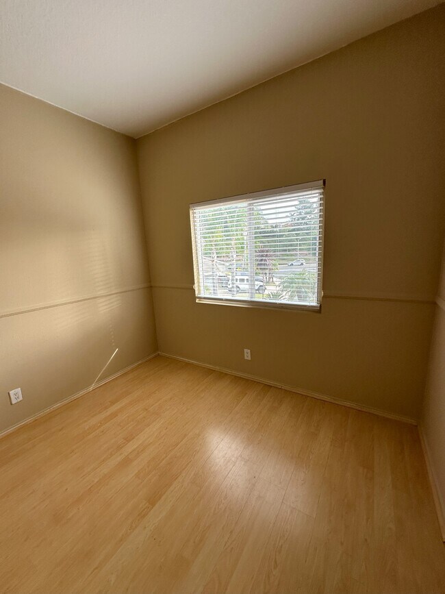 Bedroom 1 - 26441 Brydges Ct