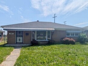 Building Photo - 3505 Cherokee Ave