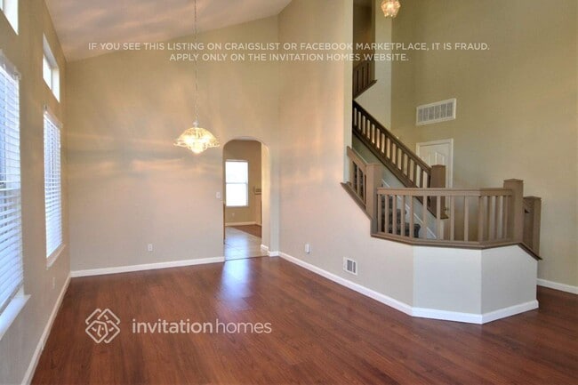 Building Photo - 5043 Comanche Way