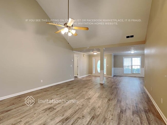 Building Photo - 975 Chapel Hill Dr SE