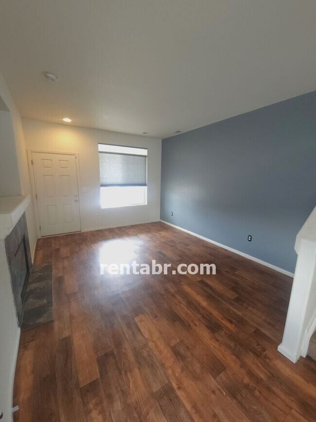 Foto del edificio - Beautiful Home in Green Valley Ranch-Avail...