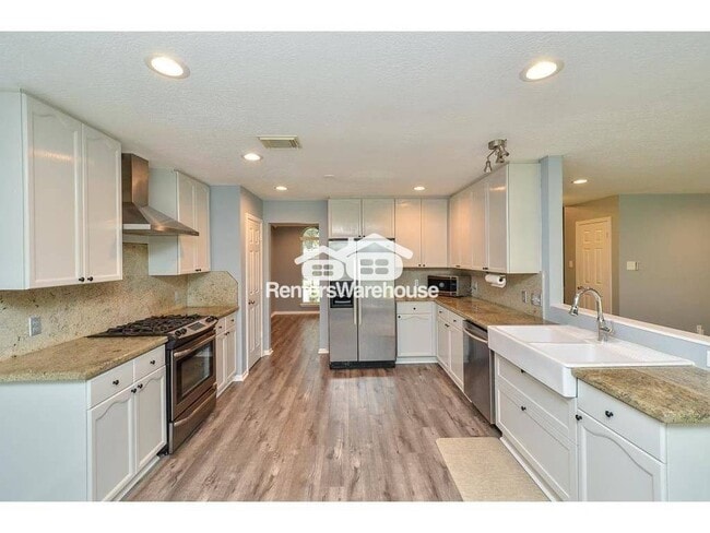 Building Photo - 6111 Dove Fern Ct