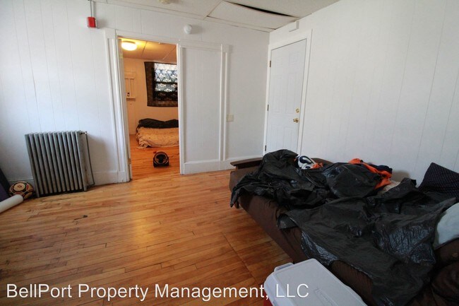 Building Photo - 108 Sherman St