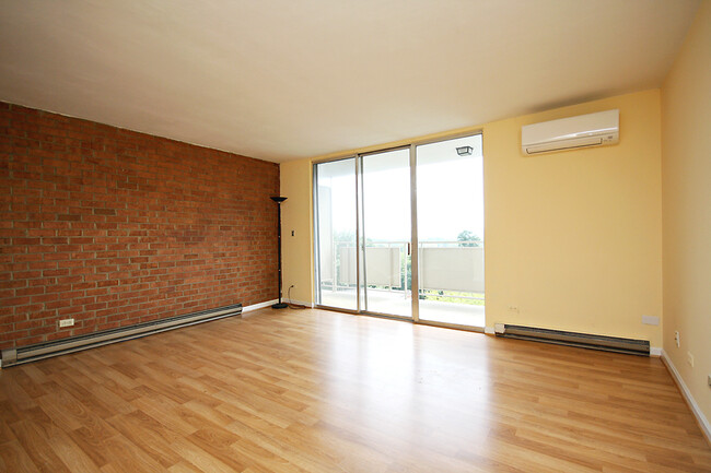 Foto del edificio - UVA Apartment With Mountain Views