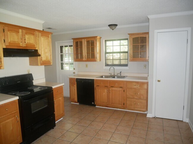 Foto del edificio - 850 Pinestone Pl